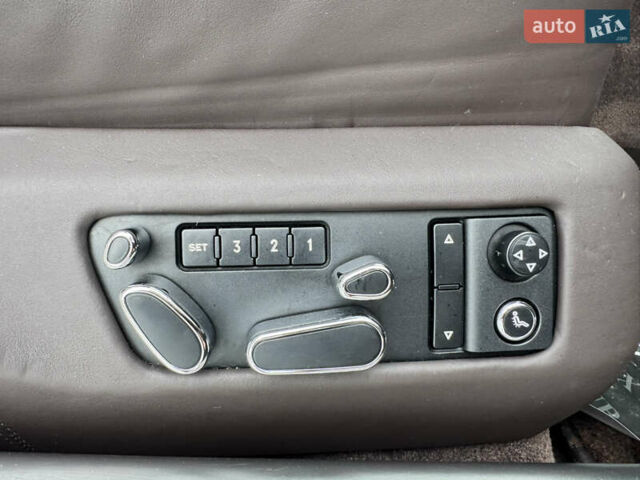 Черный Бентли Континенталь флаинг спур, объемом двигателя 6 л и пробегом 100 тыс. км за 39999 $, фото 19 на Automoto.ua