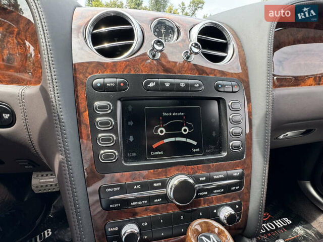 Черный Бентли Континенталь флаинг спур, объемом двигателя 6 л и пробегом 100 тыс. км за 39999 $, фото 64 на Automoto.ua