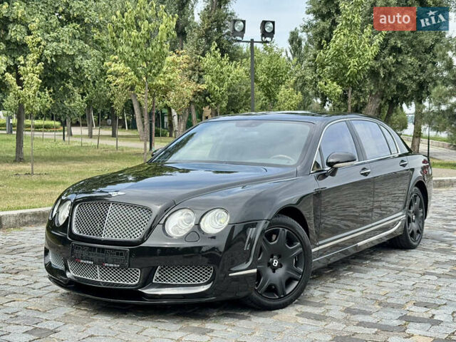 Черный Бентли Континенталь флаинг спур, объемом двигателя 6 л и пробегом 100 тыс. км за 39999 $, фото 215 на Automoto.ua
