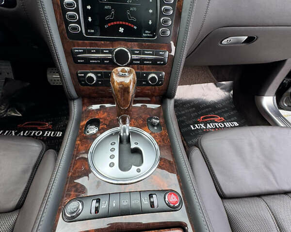 Черный Бентли Континенталь флаинг спур, объемом двигателя 6 л и пробегом 100 тыс. км за 39999 $, фото 121 на Automoto.ua