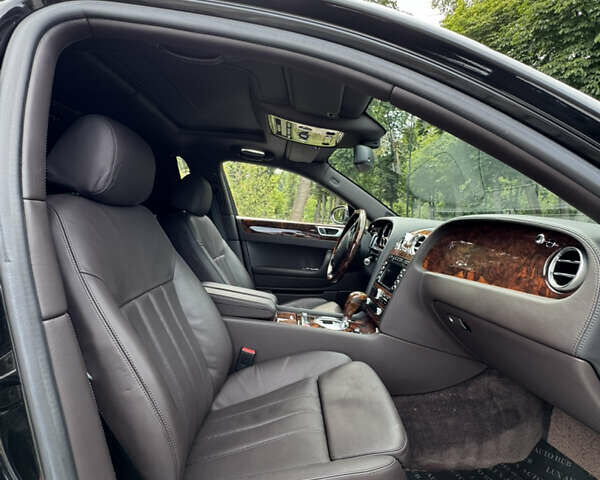 Черный Бентли Континенталь флаинг спур, объемом двигателя 6 л и пробегом 100 тыс. км за 39999 $, фото 141 на Automoto.ua