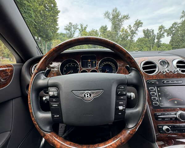 Черный Бентли Континенталь флаинг спур, объемом двигателя 6 л и пробегом 100 тыс. км за 39999 $, фото 122 на Automoto.ua