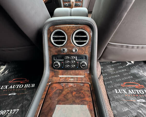 Черный Бентли Континенталь флаинг спур, объемом двигателя 6 л и пробегом 100 тыс. км за 39999 $, фото 13 на Automoto.ua