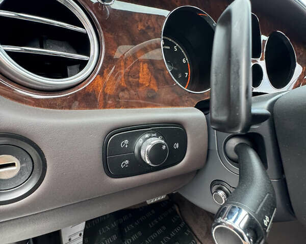 Черный Бентли Континенталь флаинг спур, объемом двигателя 6 л и пробегом 100 тыс. км за 39999 $, фото 108 на Automoto.ua