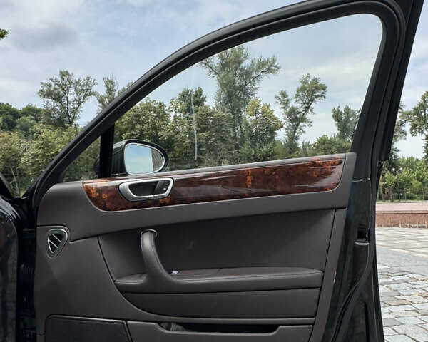 Черный Бентли Континенталь флаинг спур, объемом двигателя 6 л и пробегом 100 тыс. км за 39999 $, фото 144 на Automoto.ua