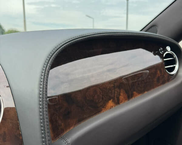 Черный Бентли Континенталь флаинг спур, объемом двигателя 6 л и пробегом 100 тыс. км за 39999 $, фото 232 на Automoto.ua