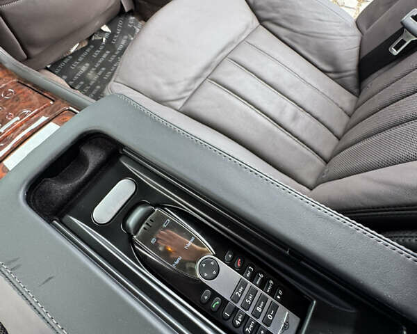 Черный Бентли Континенталь флаинг спур, объемом двигателя 6 л и пробегом 100 тыс. км за 39999 $, фото 35 на Automoto.ua