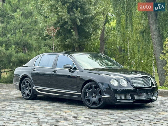 Черный Бентли Континенталь флаинг спур, объемом двигателя 6 л и пробегом 100 тыс. км за 39999 $, фото 147 на Automoto.ua