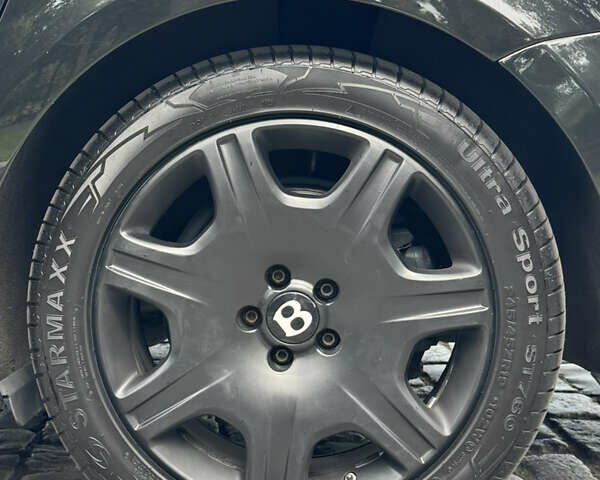 Черный Бентли Континенталь флаинг спур, объемом двигателя 6 л и пробегом 100 тыс. км за 39999 $, фото 153 на Automoto.ua