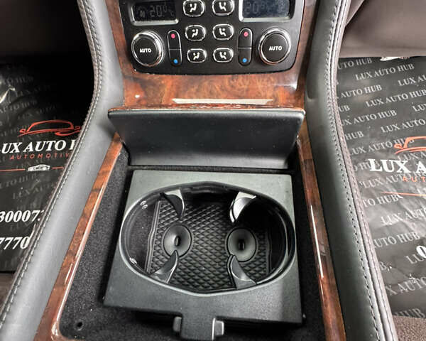 Черный Бентли Континенталь флаинг спур, объемом двигателя 6 л и пробегом 100 тыс. км за 39999 $, фото 127 на Automoto.ua