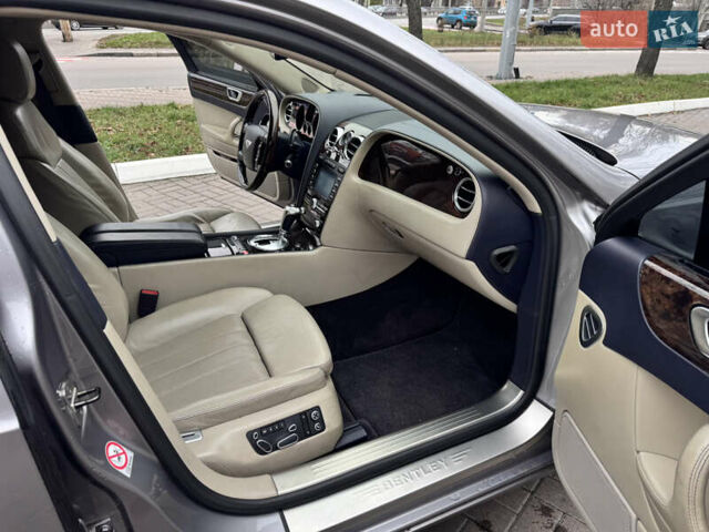 Бентли Континенталь флаинг спур, объемом двигателя 6 л и пробегом 131 тыс. км за 16900 $, фото 33 на Automoto.ua