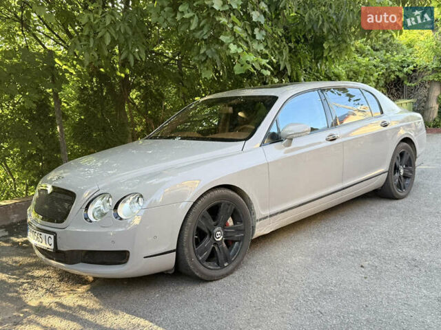 Бентли Континенталь флаинг спур 2006 в Тернополе на Automoto.ua Бентли Континенталь флаинг спур, объемом двигателя 6 л и пробегом 91 тыс. км за 25000 $, фото 1 на Automoto.ua