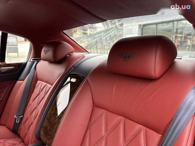 Бентли Континенталь флаинг спур, объемом двигателя 6 л и пробегом 31 тыс. км за 65999 $, фото 27 на Automoto.ua