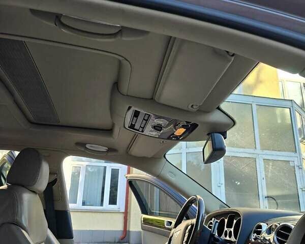 Сірий Бентлі Continental Flying Spur, об'ємом двигуна 6 л та пробігом 131 тис. км за 19500 $, фото 23 на Automoto.ua