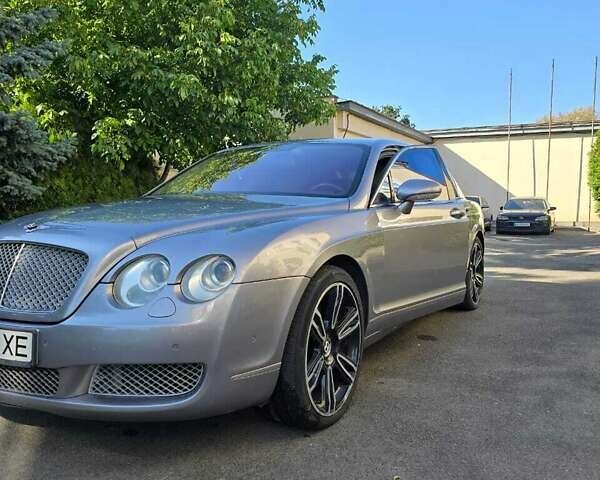 Сірий Бентлі Continental Flying Spur, об'ємом двигуна 6 л та пробігом 131 тис. км за 19500 $, фото 2 на Automoto.ua