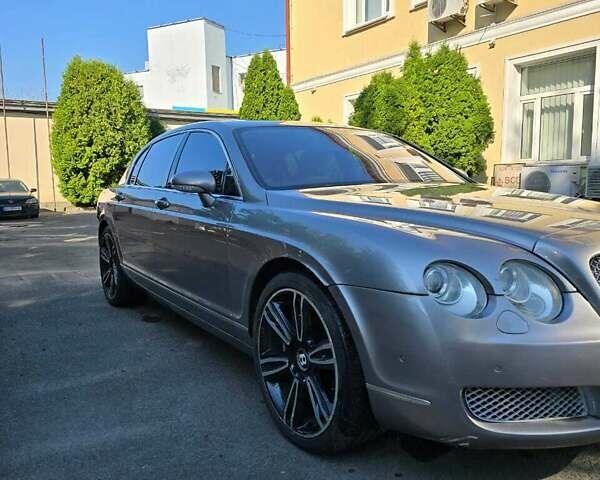 Сірий Бентлі Continental Flying Spur, об'ємом двигуна 6 л та пробігом 131 тис. км за 19500 $, фото 9 на Automoto.ua