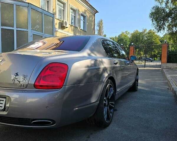 Сірий Бентлі Continental Flying Spur, об'ємом двигуна 6 л та пробігом 131 тис. км за 19500 $, фото 7 на Automoto.ua