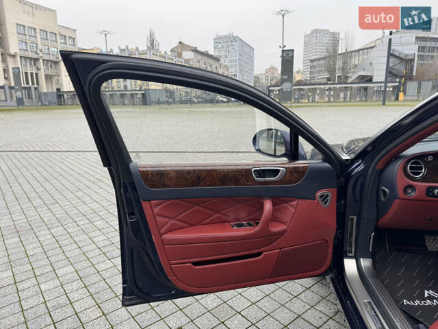 Синий Бентли Континенталь флаинг спур, объемом двигателя 6 л и пробегом 31 тыс. км за 69999 $, фото 12 на Automoto.ua