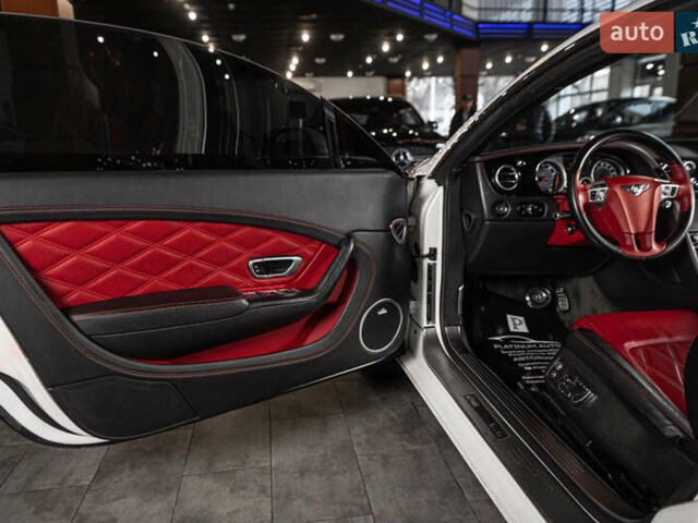 Білий Бентлі Continental GT, об'ємом двигуна 6 л та пробігом 91 тис. км за 45900 $, фото 19 на Automoto.ua