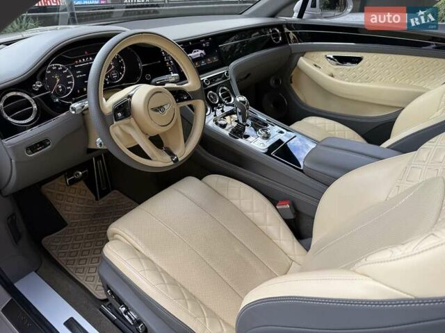 Бежевый Бентли Континенталь ГТ, объемом двигателя 6 л и пробегом 28 тыс. км за 189900 $, фото 7 на Automoto.ua