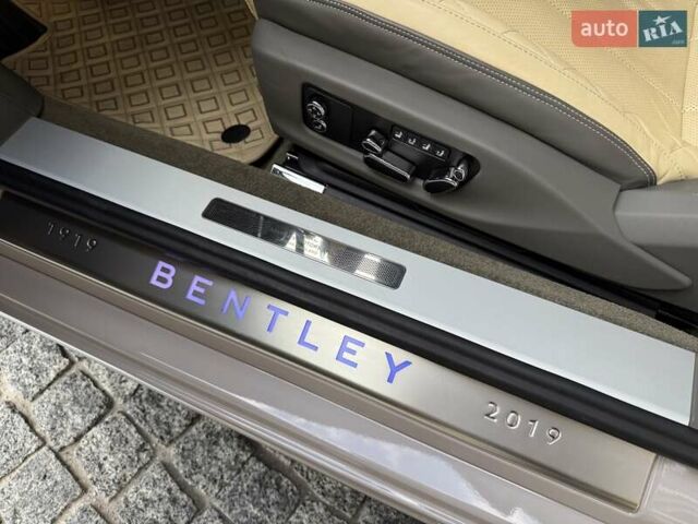 Бежевый Бентли Континенталь ГТ, объемом двигателя 6 л и пробегом 28 тыс. км за 189900 $, фото 19 на Automoto.ua