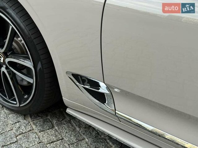 Бежевый Бентли Континенталь ГТ, объемом двигателя 6 л и пробегом 28 тыс. км за 189900 $, фото 6 на Automoto.ua