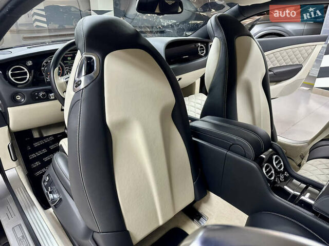 Чорний Бентлі Continental GT, об'ємом двигуна 6 л та пробігом 52 тис. км за 55000 $, фото 47 на Automoto.ua
