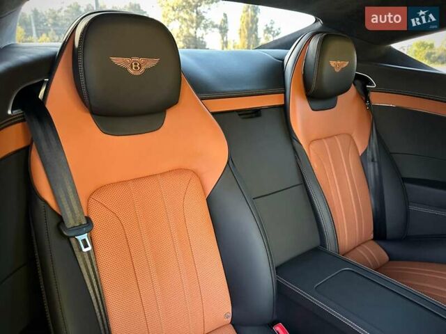 Чорний Бентлі Continental GT, об'ємом двигуна 4 л та пробігом 32 тис. км за 199900 $, фото 68 на Automoto.ua