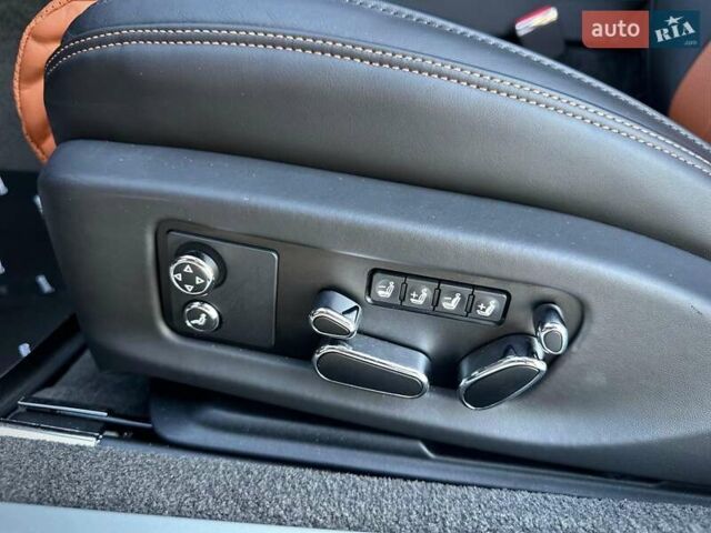 Чорний Бентлі Continental GT, об'ємом двигуна 4 л та пробігом 32 тис. км за 199900 $, фото 46 на Automoto.ua