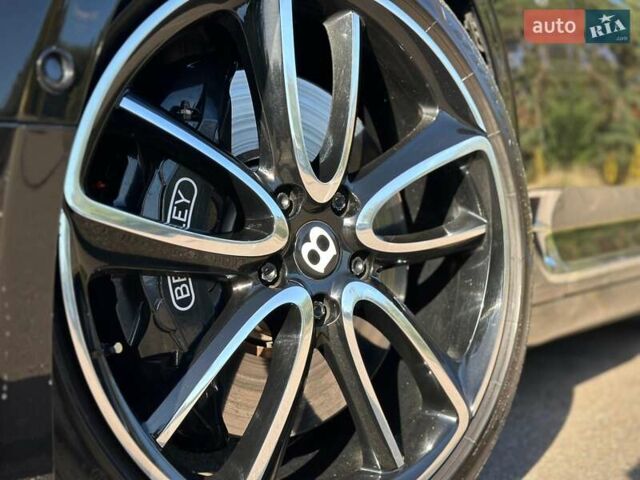 Чорний Бентлі Continental GT, об'ємом двигуна 4 л та пробігом 32 тис. км за 199900 $, фото 40 на Automoto.ua