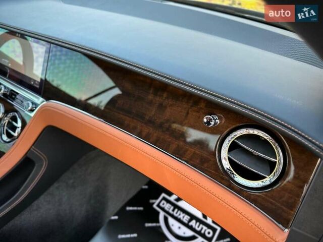 Чорний Бентлі Continental GT, об'ємом двигуна 4 л та пробігом 32 тис. км за 199900 $, фото 82 на Automoto.ua