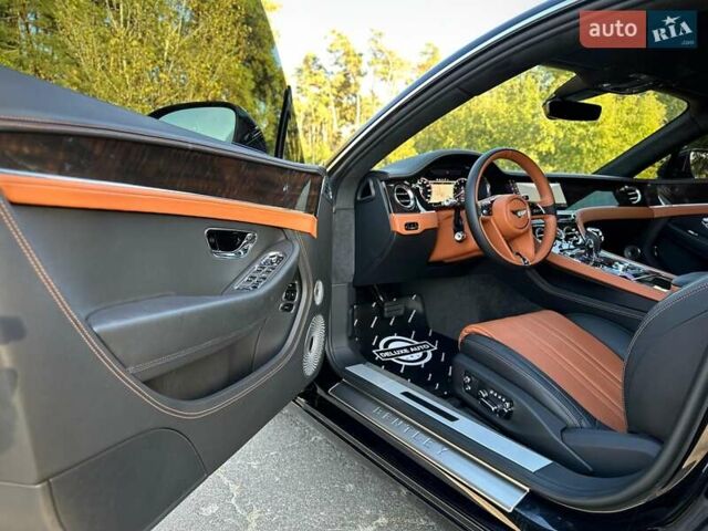 Чорний Бентлі Continental GT, об'ємом двигуна 4 л та пробігом 32 тис. км за 199900 $, фото 45 на Automoto.ua