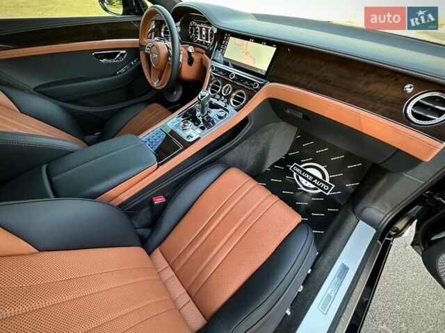 Чорний Бентлі Continental GT, об'ємом двигуна 4 л та пробігом 32 тис. км за 199900 $, фото 77 на Automoto.ua