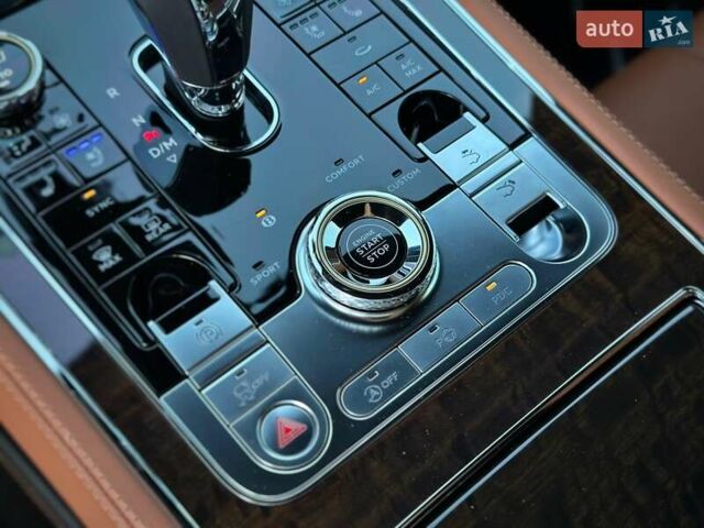 Чорний Бентлі Continental GT, об'ємом двигуна 4 л та пробігом 32 тис. км за 199900 $, фото 92 на Automoto.ua