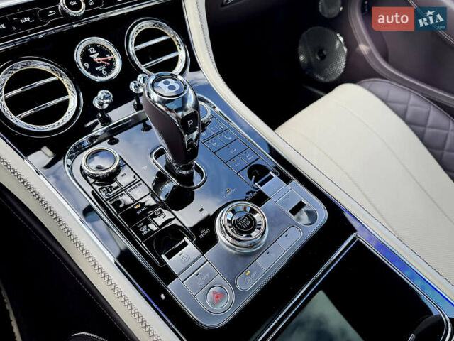 Фіолетовий Бентлі Continental GT, об'ємом двигуна 4 л та пробігом 29 тис. км за 239900 $, фото 40 на Automoto.ua