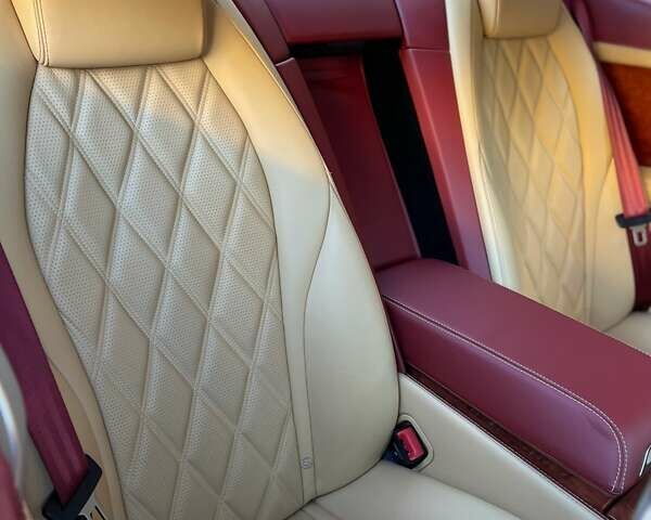 Красный Бентли Континенталь ГТ, объемом двигателя 6 л и пробегом 32 тыс. км за 79900 $, фото 75 на Automoto.ua