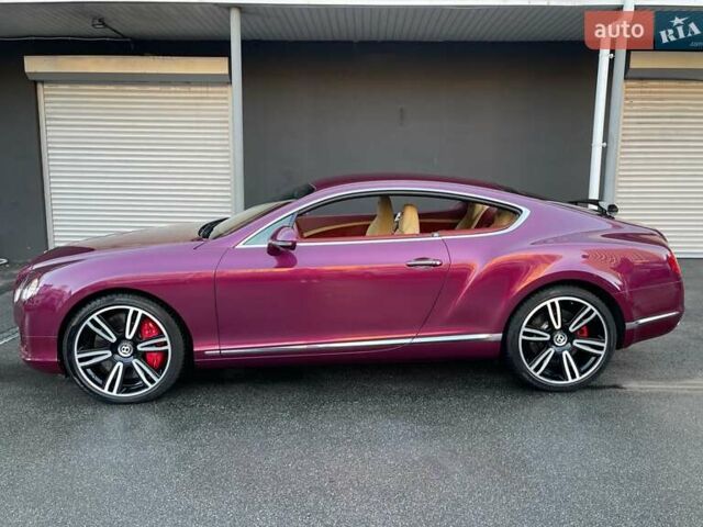 Червоний Бентлі Continental GT, об'ємом двигуна 6 л та пробігом 32 тис. км за 79900 $, фото 28 на Automoto.ua