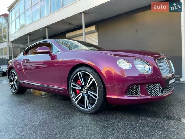 Червоний Бентлі Continental GT, об'ємом двигуна 6 л та пробігом 32 тис. км за 79900 $, фото 15 на Automoto.ua