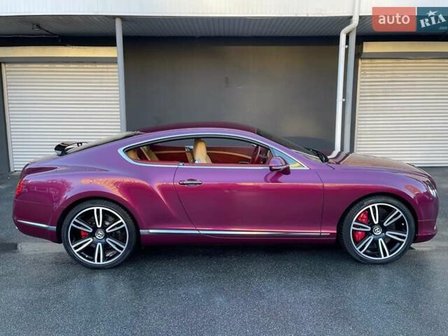 Красный Бентли Континенталь ГТ, объемом двигателя 6 л и пробегом 32 тыс. км за 79900 $, фото 16 на Automoto.ua