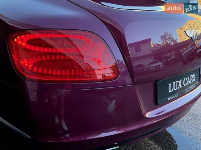 Красный Бентли Континенталь ГТ, объемом двигателя 6 л и пробегом 32 тыс. км за 79900 $, фото 30 на Automoto.ua