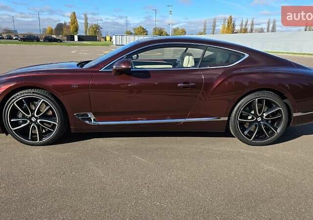 Червоний Бентлі Continental GT, об'ємом двигуна 4 л та пробігом 38 тис. км за 232563 $, фото 1 на Automoto.ua