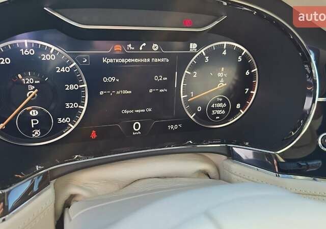 Червоний Бентлі Continental GT, об'ємом двигуна 4 л та пробігом 38 тис. км за 232563 $, фото 8 на Automoto.ua