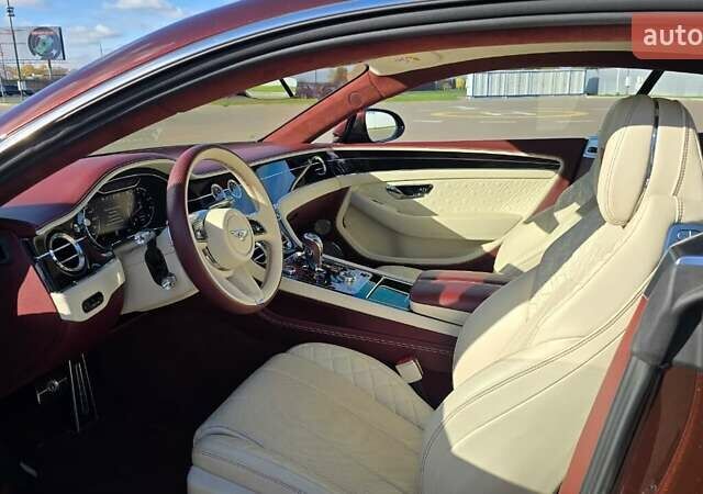 Червоний Бентлі Continental GT, об'ємом двигуна 4 л та пробігом 38 тис. км за 232563 $, фото 7 на Automoto.ua
