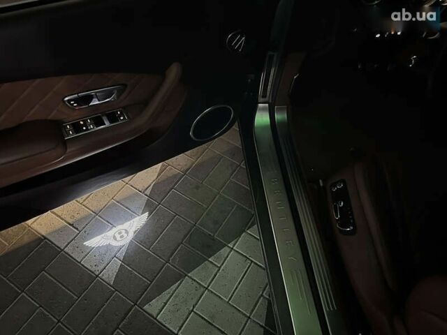 Бентлі Continental GT, об'ємом двигуна 4 л та пробігом 50 тис. км за 98000 $, фото 29 на Automoto.ua