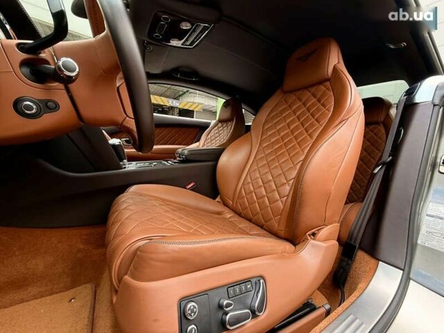 Бентлі Continental GT, об'ємом двигуна 4 л та пробігом 50 тис. км за 117000 $, фото 29 на Automoto.ua