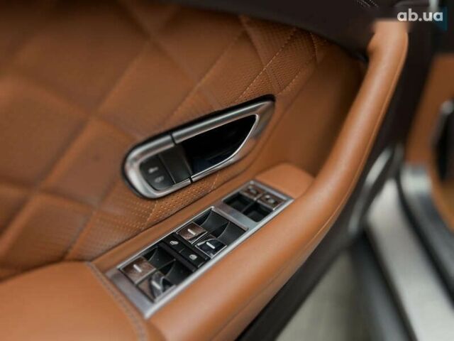 Бентлі Continental GT, об'ємом двигуна 4 л та пробігом 50 тис. км за 98000 $, фото 16 на Automoto.ua