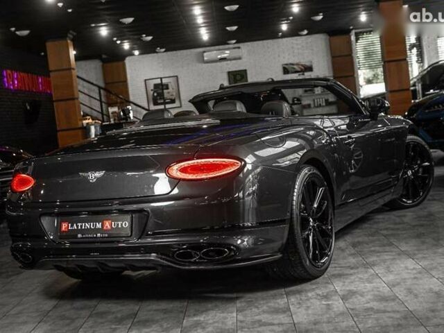 Бентлі Continental GT, об'ємом двигуна 4 л та пробігом 11 тис. км за 250000 $, фото 13 на Automoto.ua