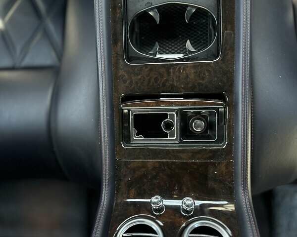 Бентли Континенталь ГТ 2006 в Черновцах на Automoto.ua Серый Бентли Континенталь ГТ, объемом двигателя 6 л и пробегом 90 тыс. км за 26900 $, фото 20 на Automoto.ua