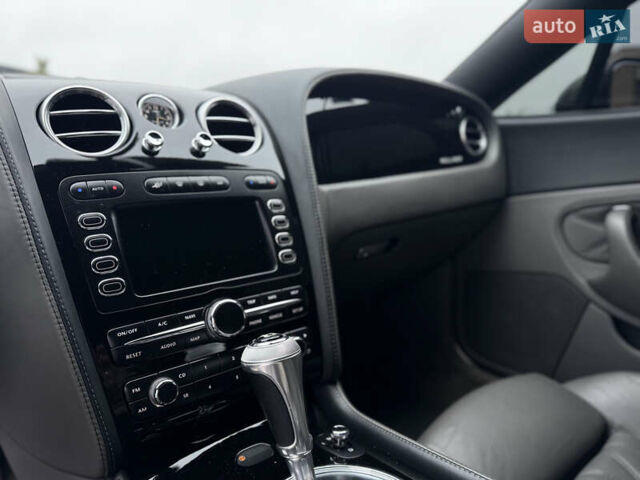 Серый Бентли Континенталь ГТ, объемом двигателя 6 л и пробегом 100 тыс. км за 46500 $, фото 46 на Automoto.ua