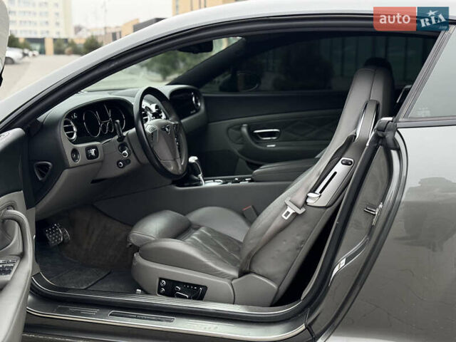 Серый Бентли Континенталь ГТ, объемом двигателя 6 л и пробегом 100 тыс. км за 46500 $, фото 26 на Automoto.ua